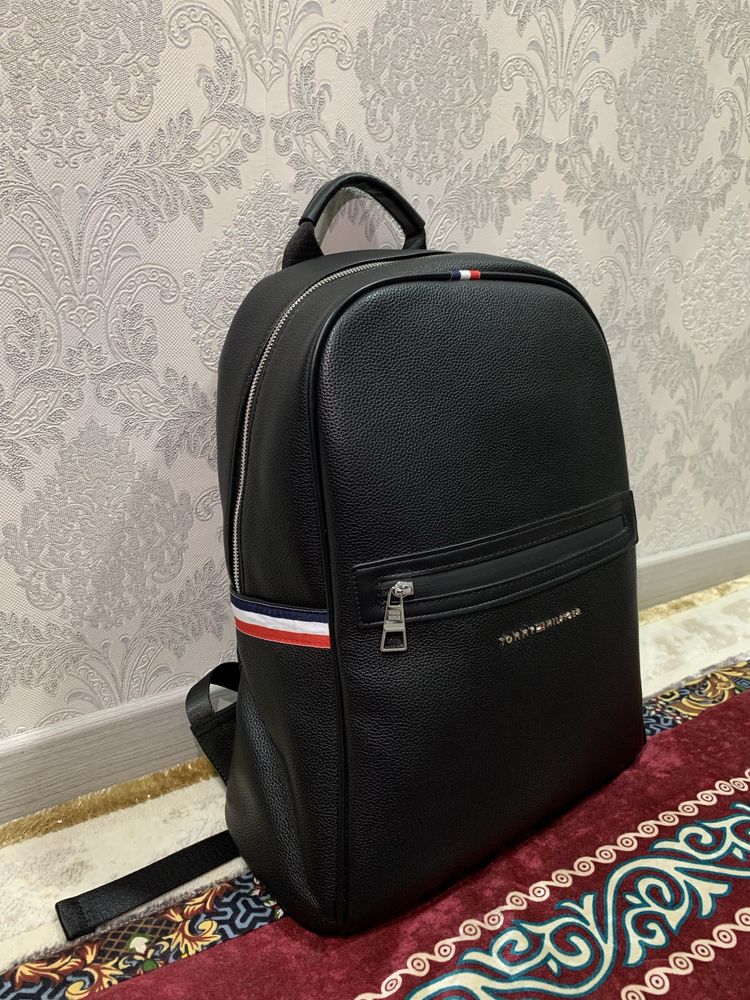 Рюкзак Tommy Hilfiger