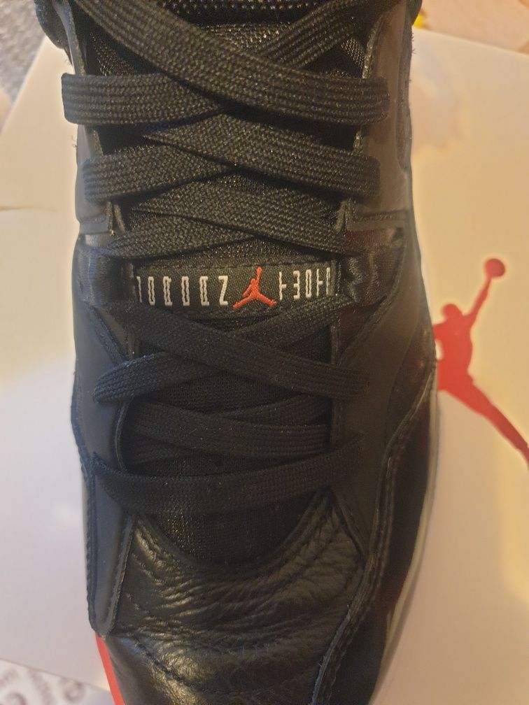 Adidasi Jordan Jumpman