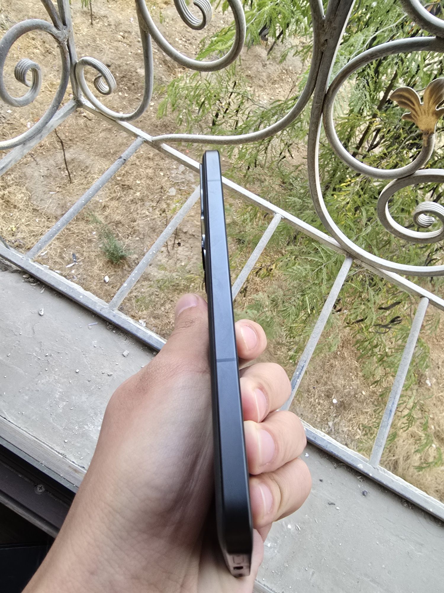 Poco f6 pro 12/512 global
