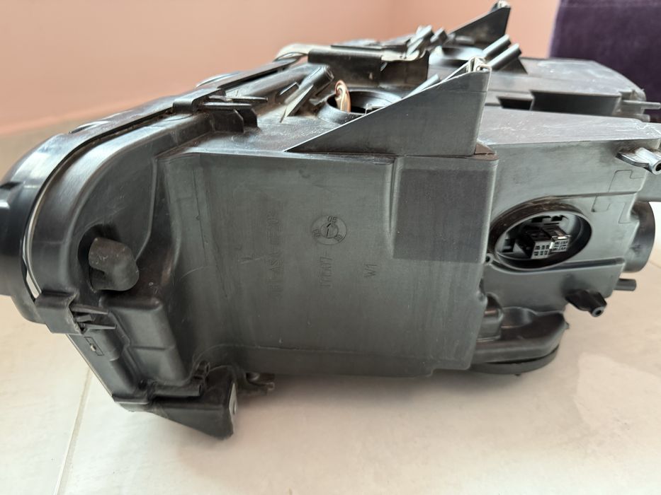 BMW F10 фар ляв bi-xenon завиващ оригинален