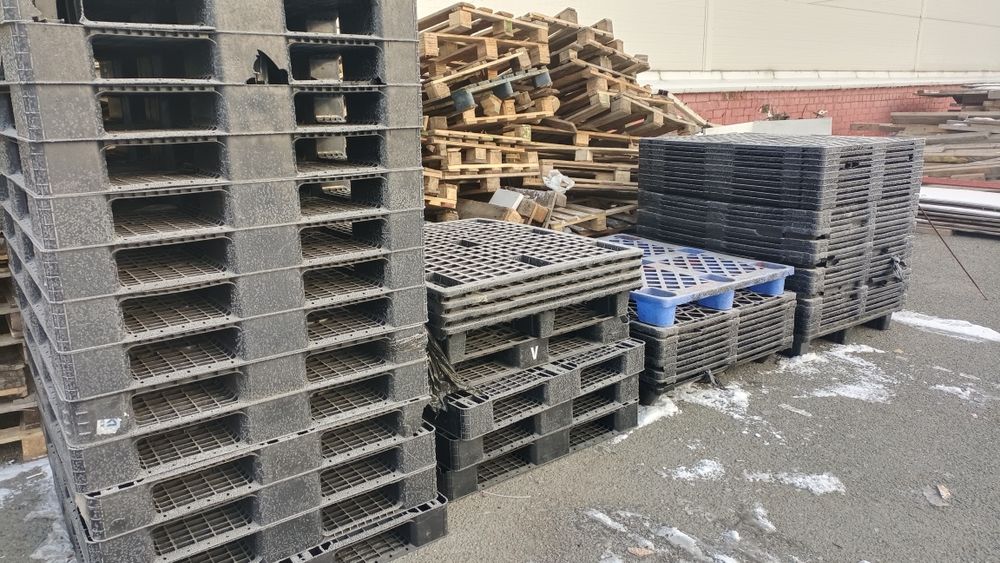 Поддон пластиковый паллет