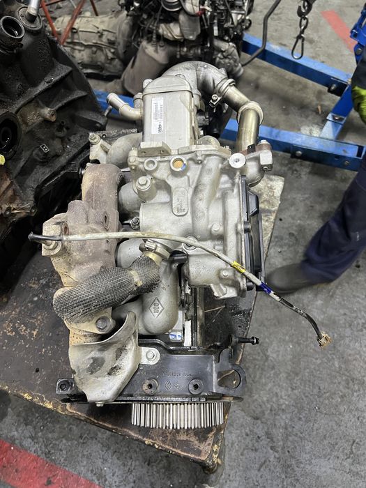 Vând chiuloasă completa renault megane, scenic ,trafic ,laguna ,clio