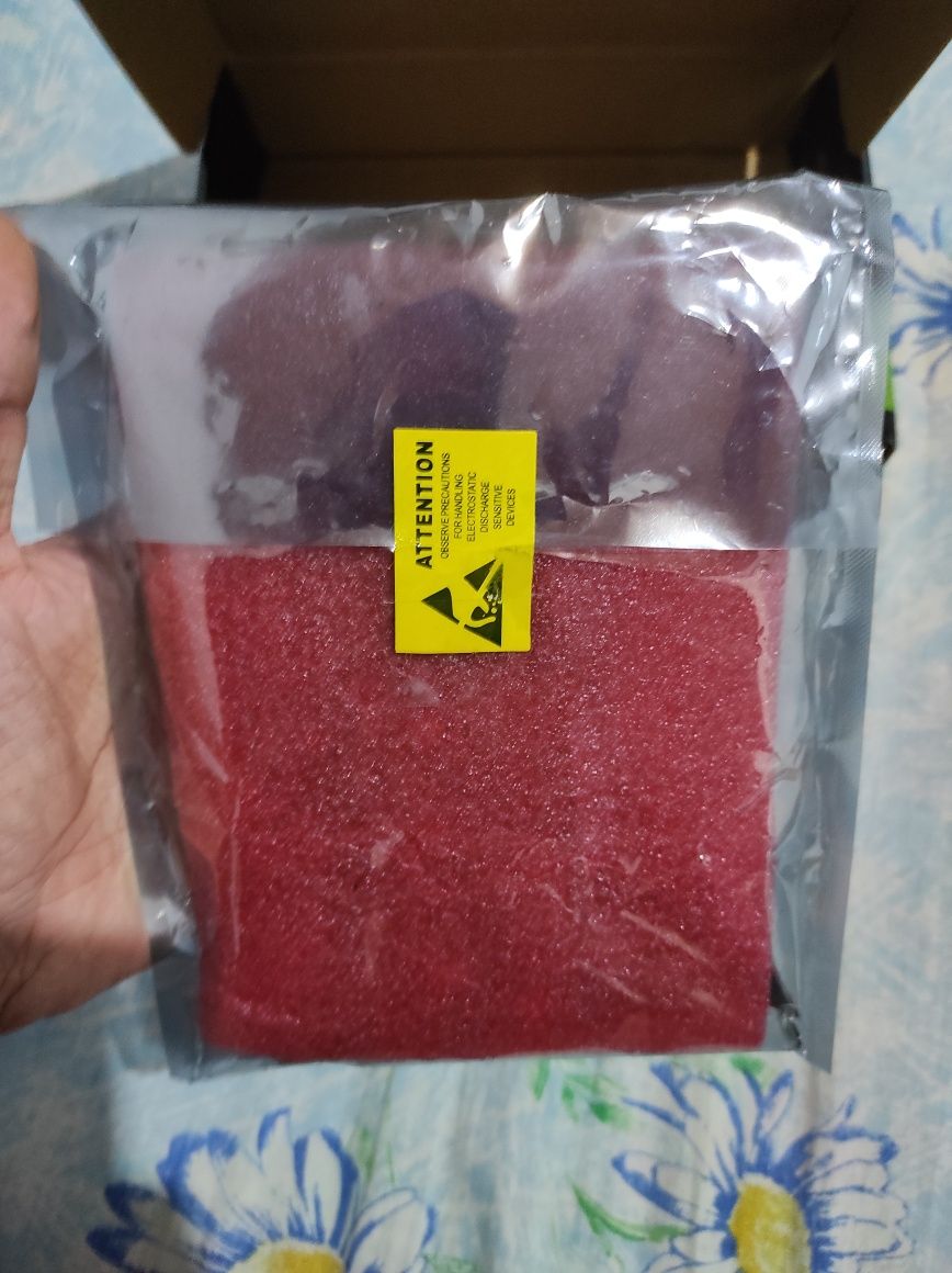 Kamyuter sotiladi srochna