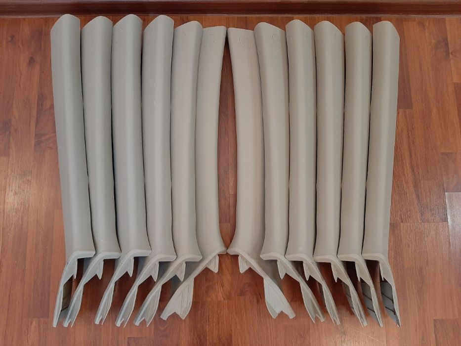 Продам Обшивка накладка на стойку передняя Toyota Camry 40-45