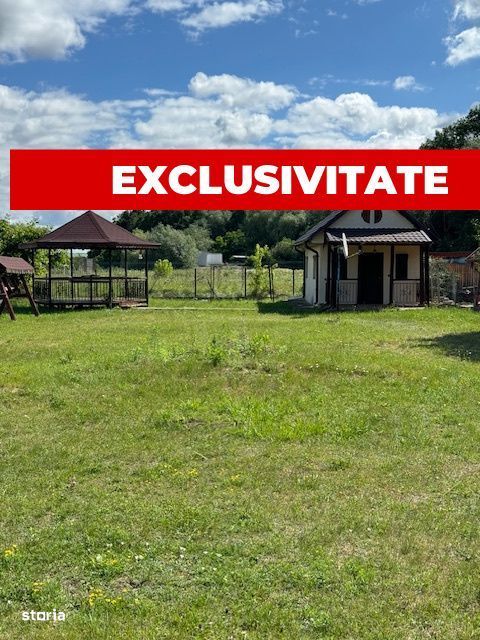 Teren 926 mp cu casa de vacanta, de vanzare, loc. Traian, jud. Bacau