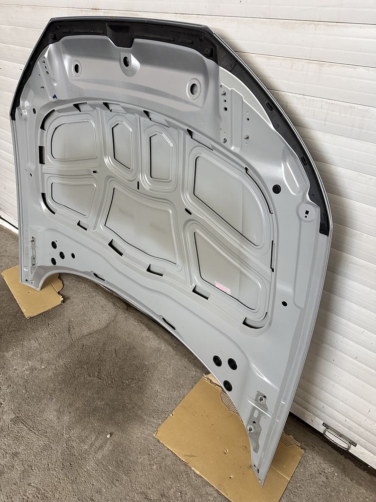 Преден капак Audi A4 2020