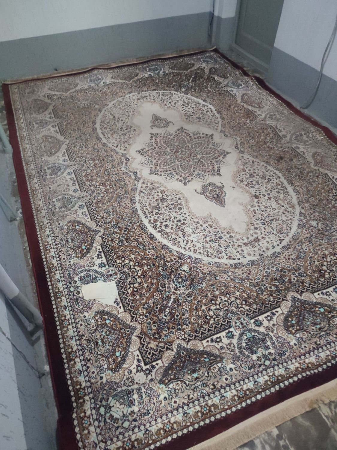 Продаю шелковый ковер 2,5*3,5 Турция