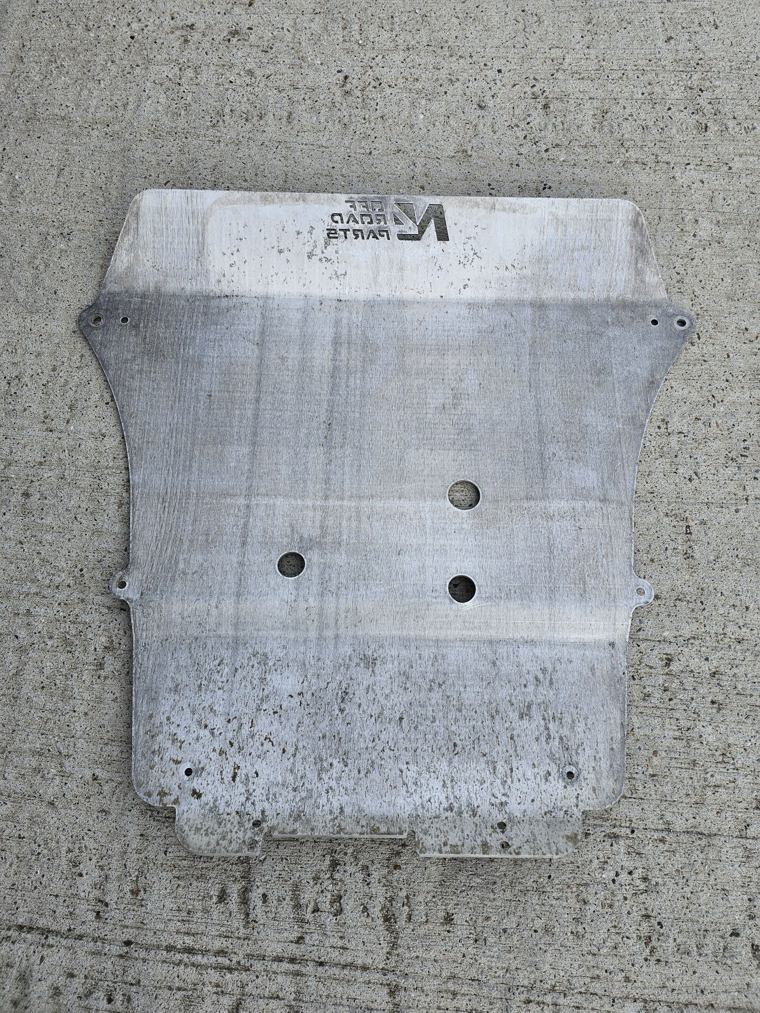 Scut motor aluminiu Dacia Duster