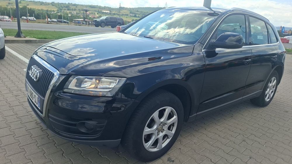 Audi Q5 Audi Q5- toate reviziile la zi, îngrijit An 2011
