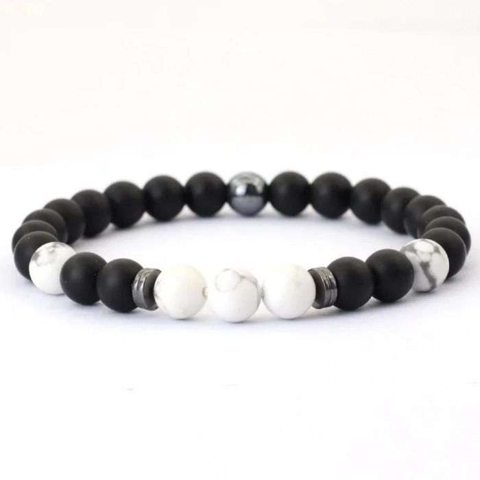 Подарочный мужской браслет с натуральными камнями.