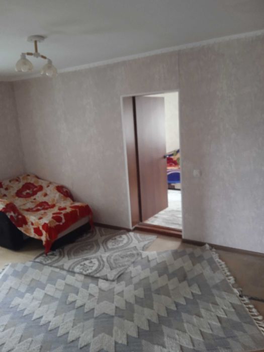 Талгар.пол дома  в ценре продам