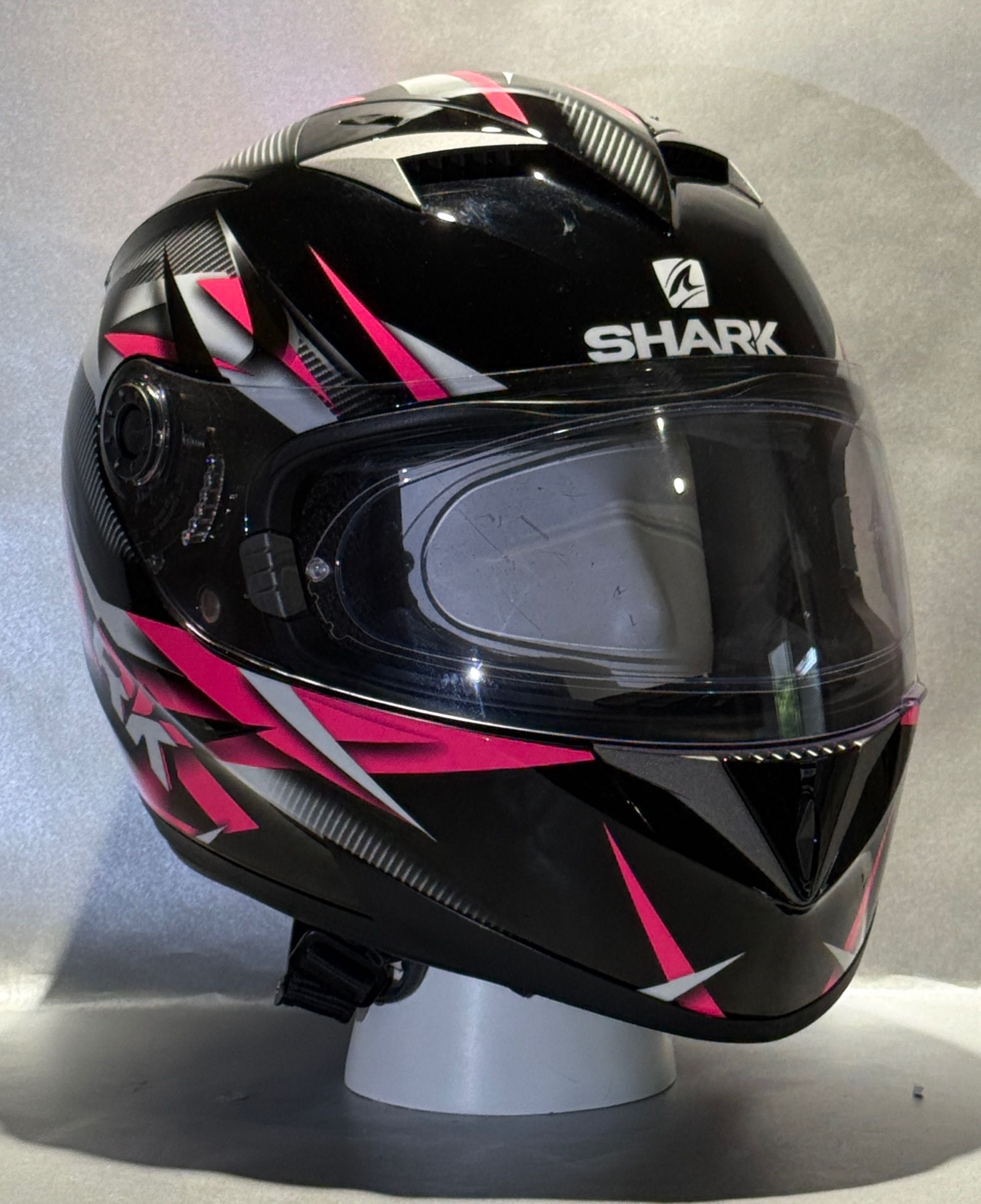 Каска за мотор Shark S 700 Nasty размер S в много добро състояние.