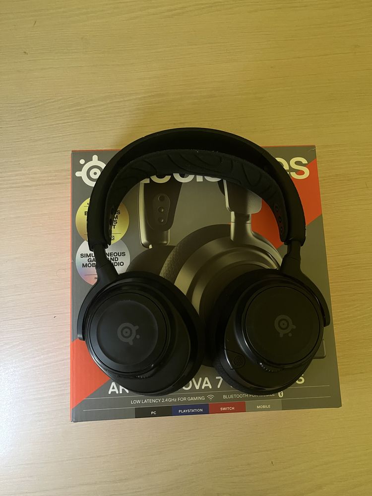 Căști Wireless Steel Series Arctis Nova 7 PC/PS5/IPHONE/NINTENDO