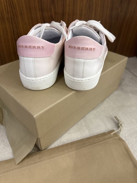 Маратонки Burberry 36 номер