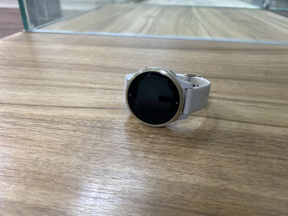 Смарт часы Garmin venu 2s