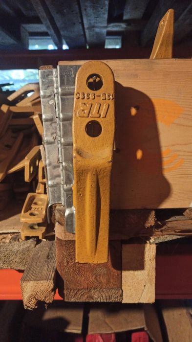 Dinti cupa excavator j350 cu lama hardox