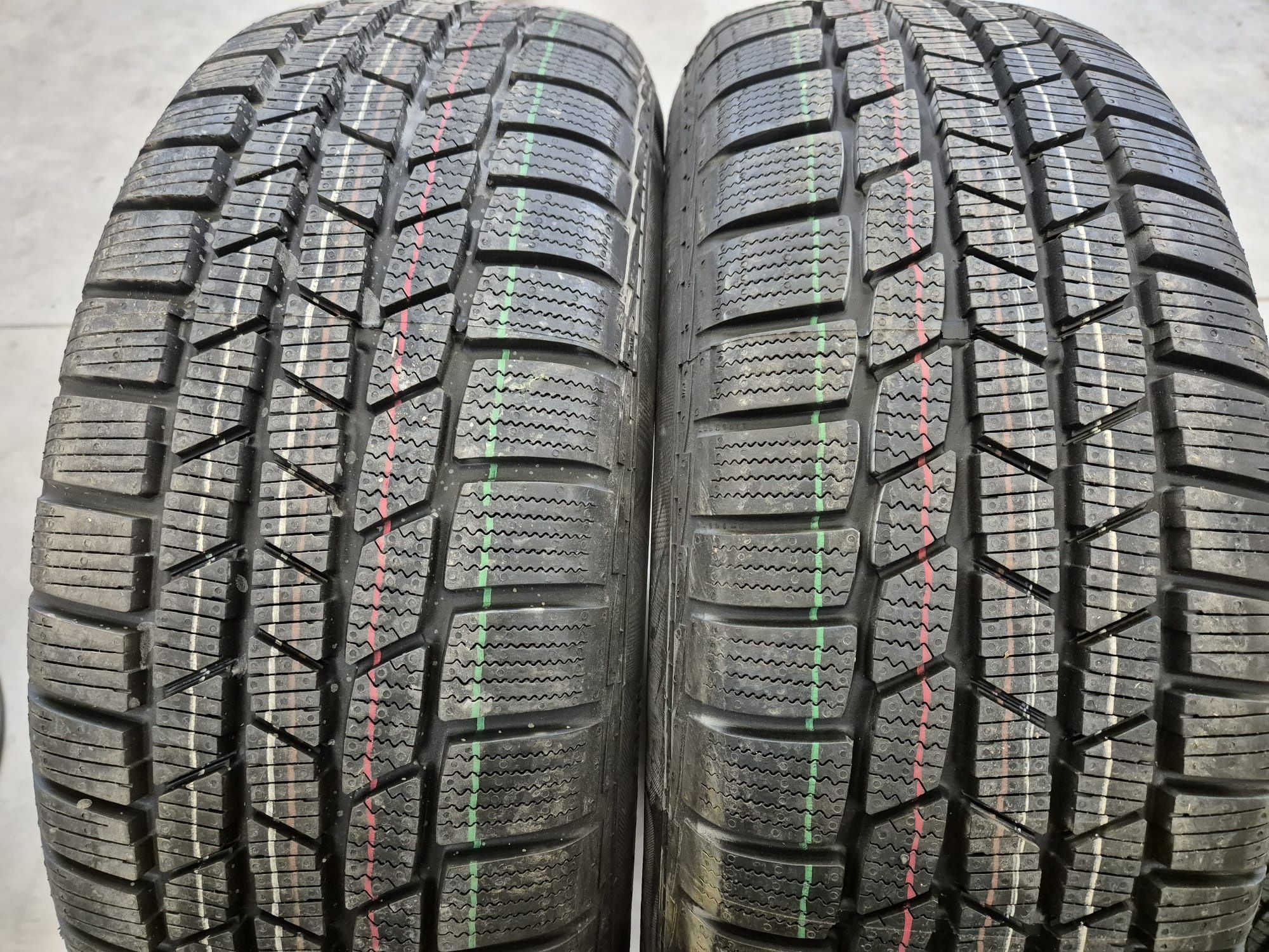 2 anvelope iarna noi Continental 215 60 16