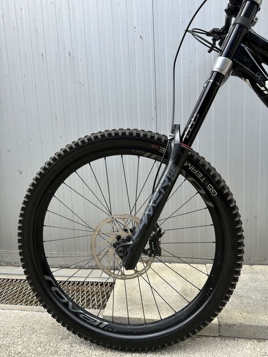 Specialized demo 8 27.5“ велосипед / колело