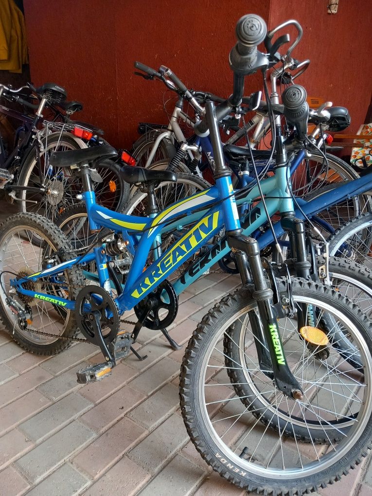 Biciclete aluminiu cu roți duble pe 28.