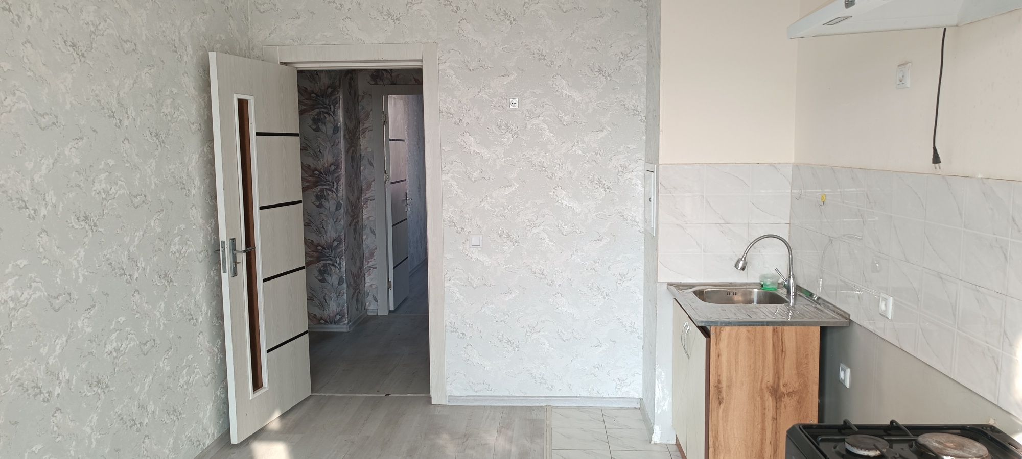 Termiz sh, 12 qavatli domning 10-qavati, 2-xonali uy