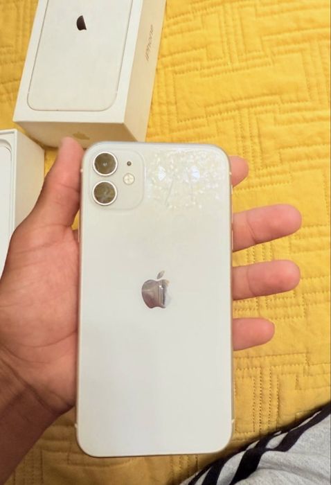 Айфон 11 акб 76 128 гб
