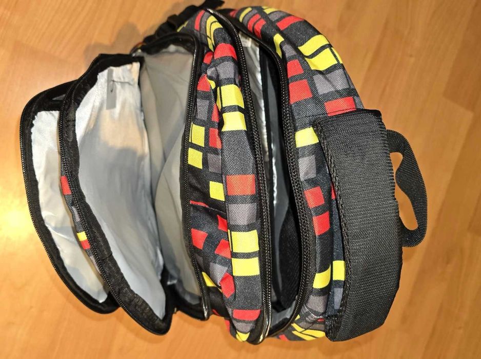 Două rucsacuri. Unul bun, celălalt mai bun...