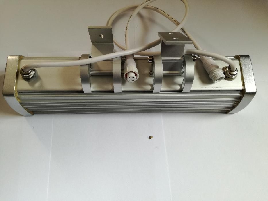 Proiector liniar led WALL WASHER