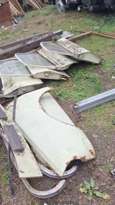 De vânzare piese Dacia 1300 1310 usi aripi toba masca tampoane roti