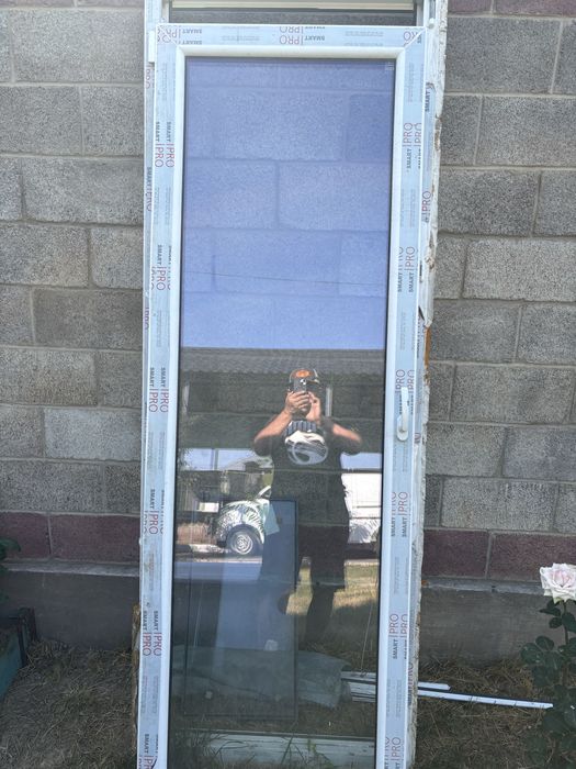 Продам пластиковое окно