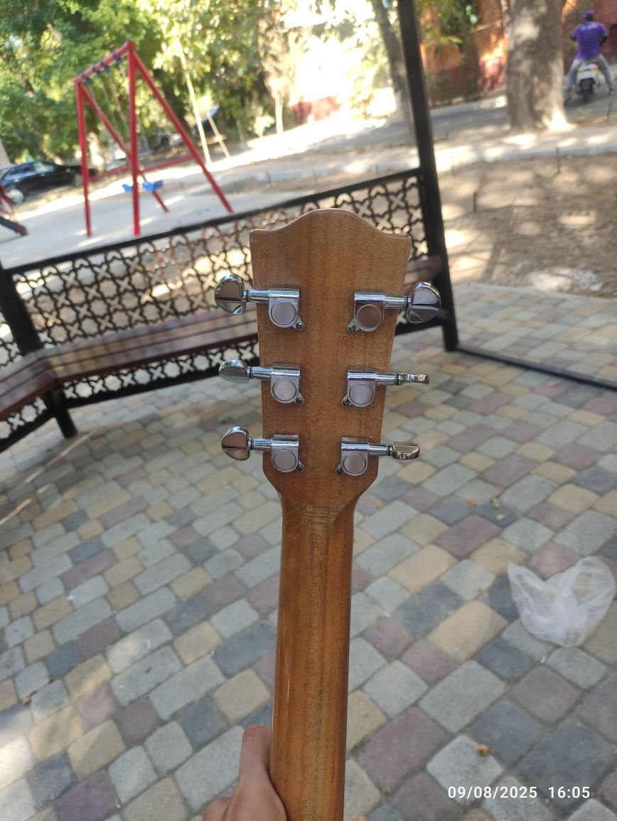 Akustic Devisev L-710B-N