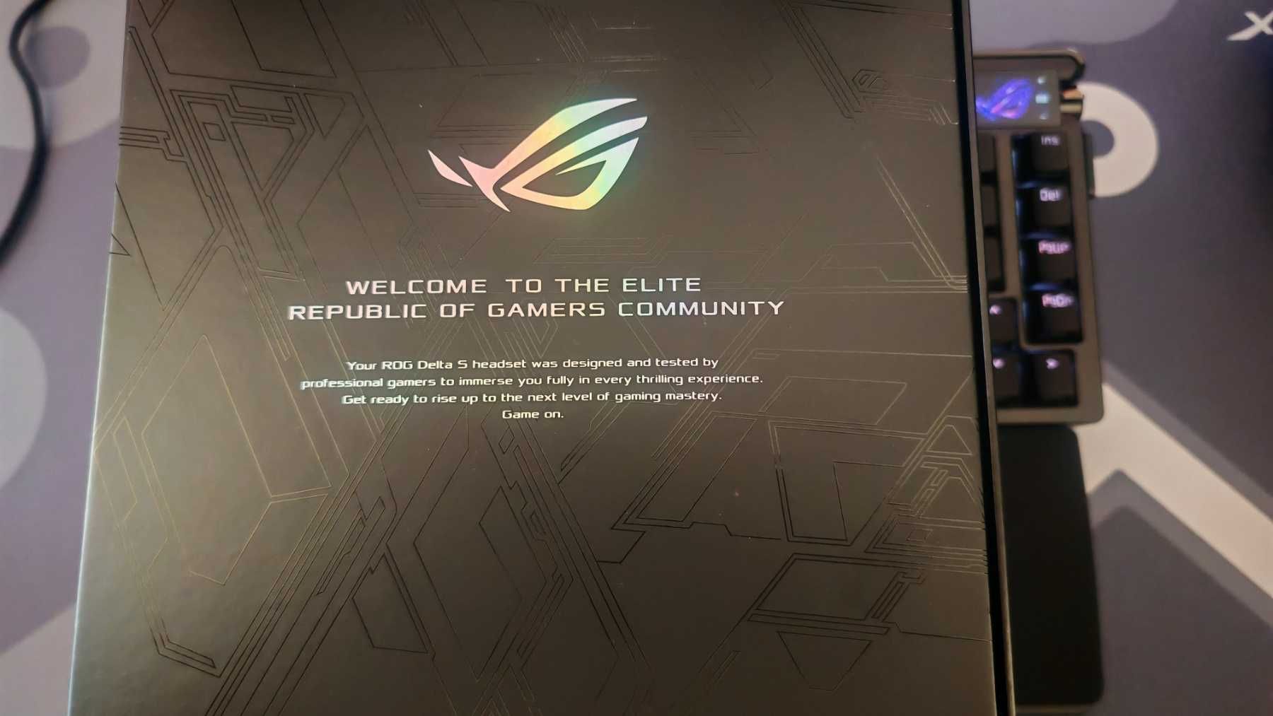 Геймърски слушалки ASUS ROG Delta S, USB-C, Aura Sync RGB