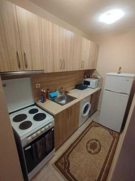 Дава се под наем Едностаен апартамент в Бургас, Център - 40 кв.м за 280.5 € - Снимка #2