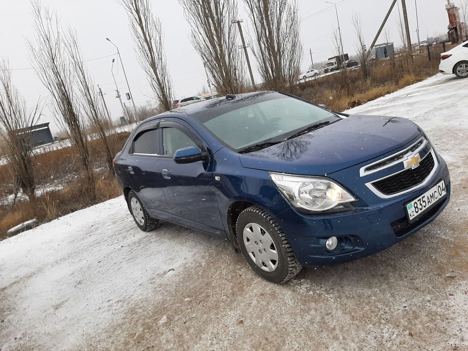 Продам машину шевролет кобальт
