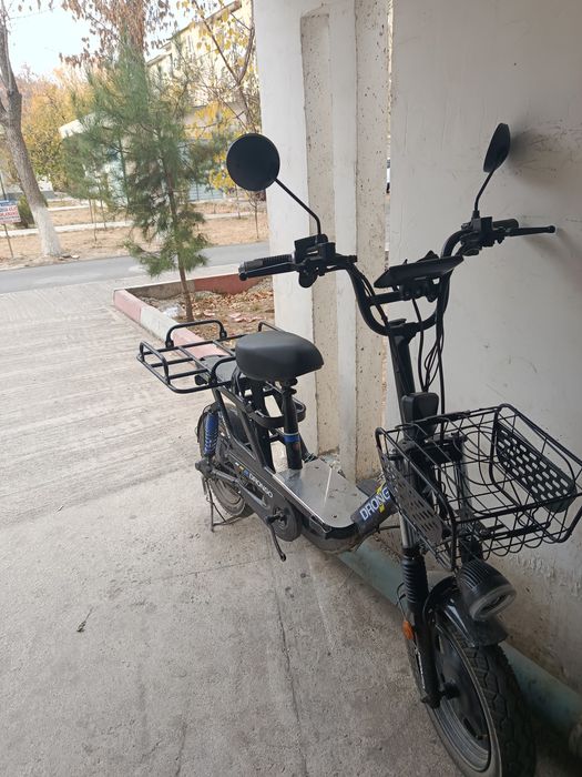 Drongo skuter 1 chi qoʻl