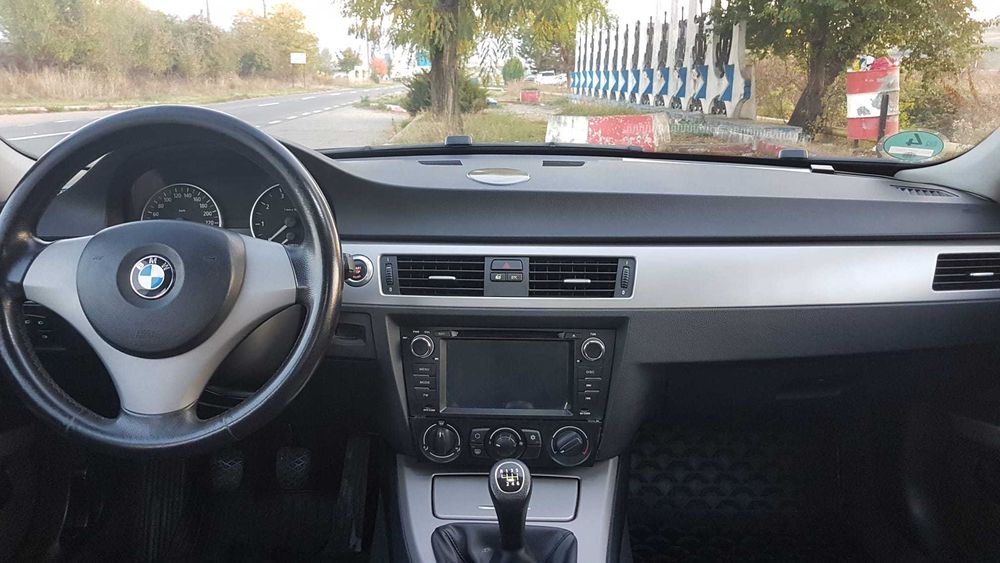 BMW E90 – 2005 – Benzină – 150 CP
