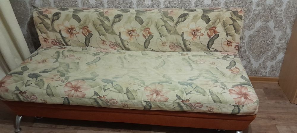 Продам тахту срочно