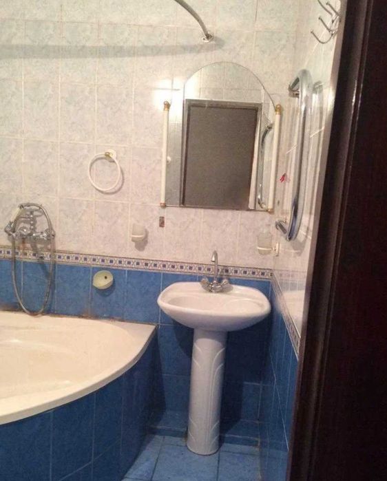 Продается квартира, массив куйлюк 5!