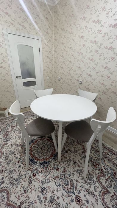 Стол сотстулями ,Дерево!