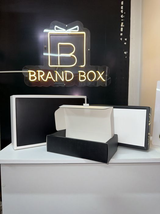 Коробка с откидной крышкой