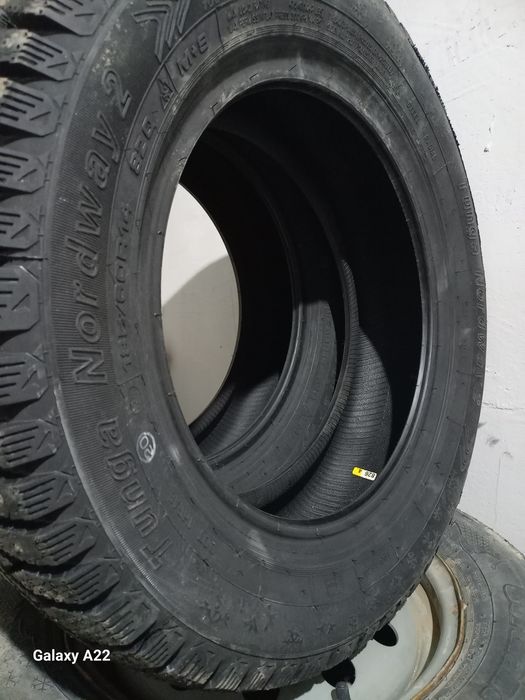 Зимные шины 185/60 р14