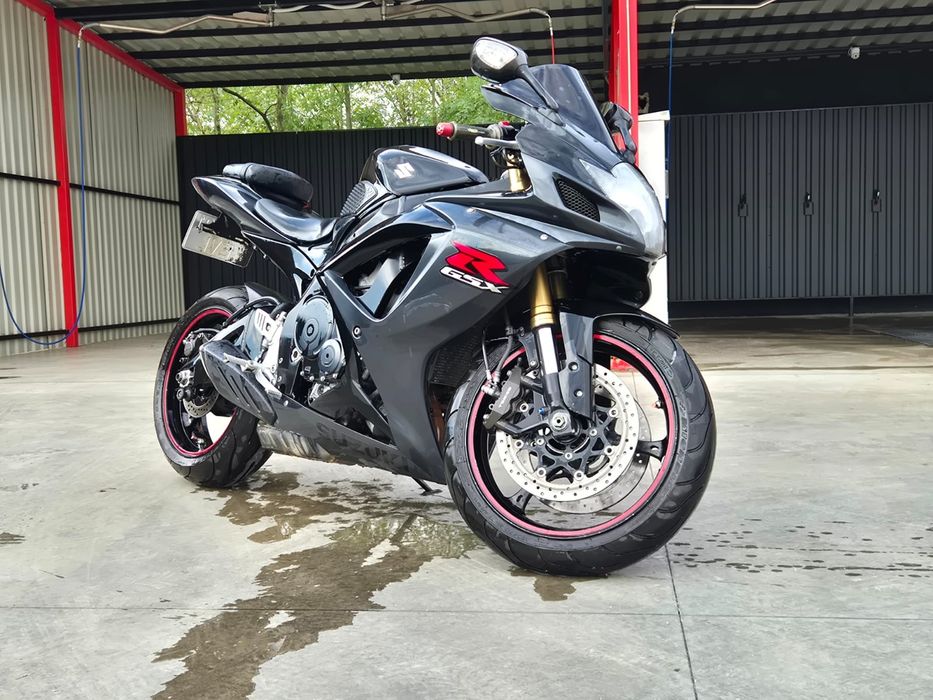 Vand Suzuki gsxr k7 600