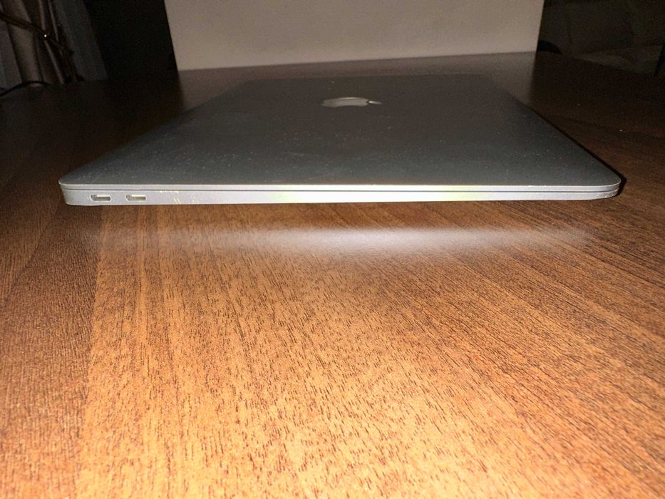 MacBook AIR M1 16GB RAM 512GB