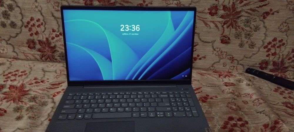 Lenovo IdeaPad 5 15ITL05, i3-1115G4 / 8ГБ / SSD 128ГБ /