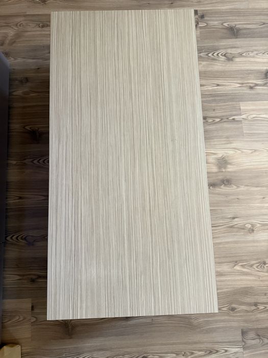 Продавам холна маса МДФ