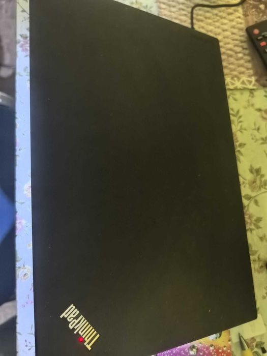 Lenovo ThinkPad T580 I5 15.6 ips 8gb RAM 2 BATERII SENZOR AMPRENTA