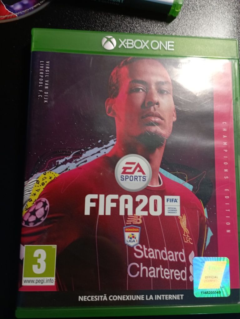 Vând FIFA20 Xbox one