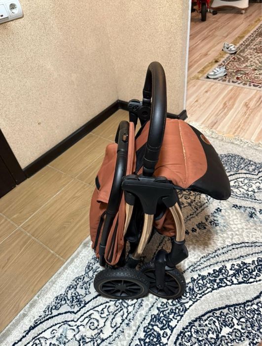 Детская коляска почти новый