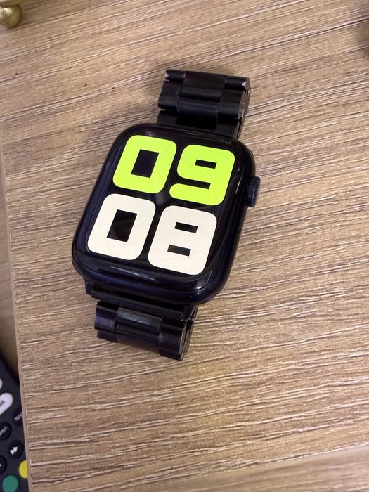 Iwatch 7 45m yangidey turibdi bir qul ishlagan