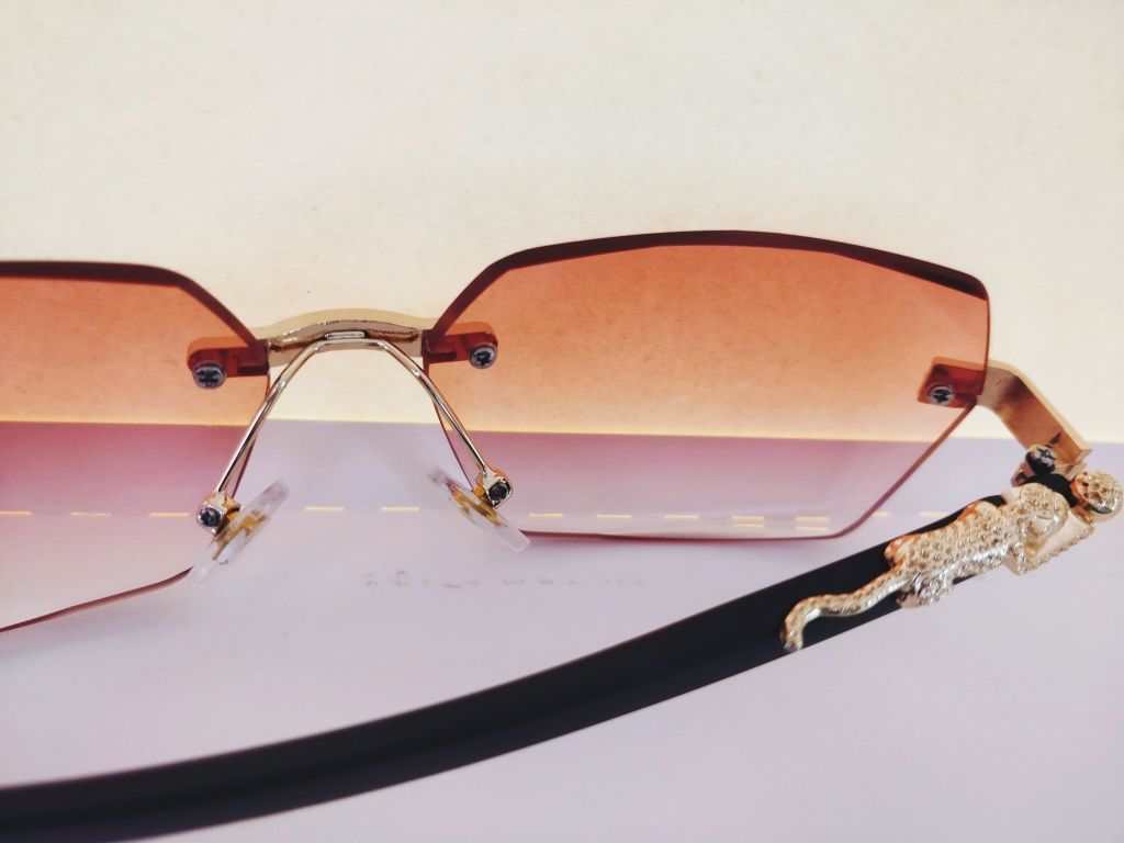 Ochelari de soare Cartier, roz