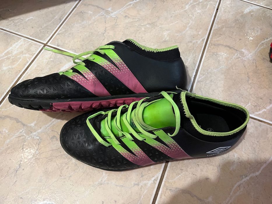 Футболни стоножки  umbro [39]